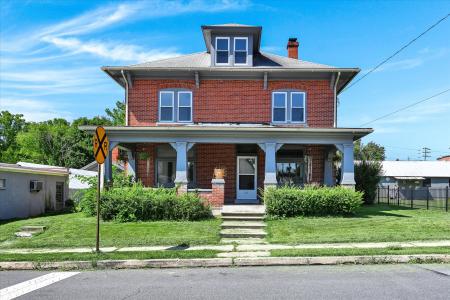 32 N Main St, Topton, Pennsylvania 19562, USA