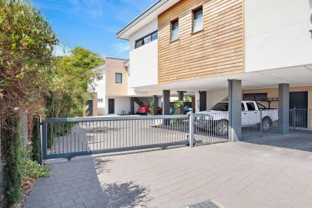 2/3 Harrow Street, Kewdale, WA 6105, Australia