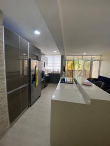 Av. Daniel Camejo Octavio Conjunto Residencial Pelicano Edf La Goleta, Lechería, Anzoategui 601Y, Venezuela