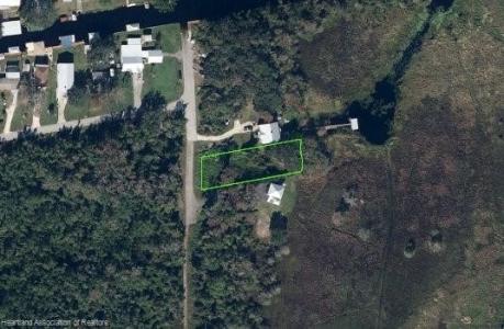 613 Lakesedge Drive, Lake Placid, Florida 33852, USA