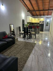 Av Cancamure Casa con acabados modernos en la urb Villa Verona, Cumaná, Sucre 6101, Venezuela