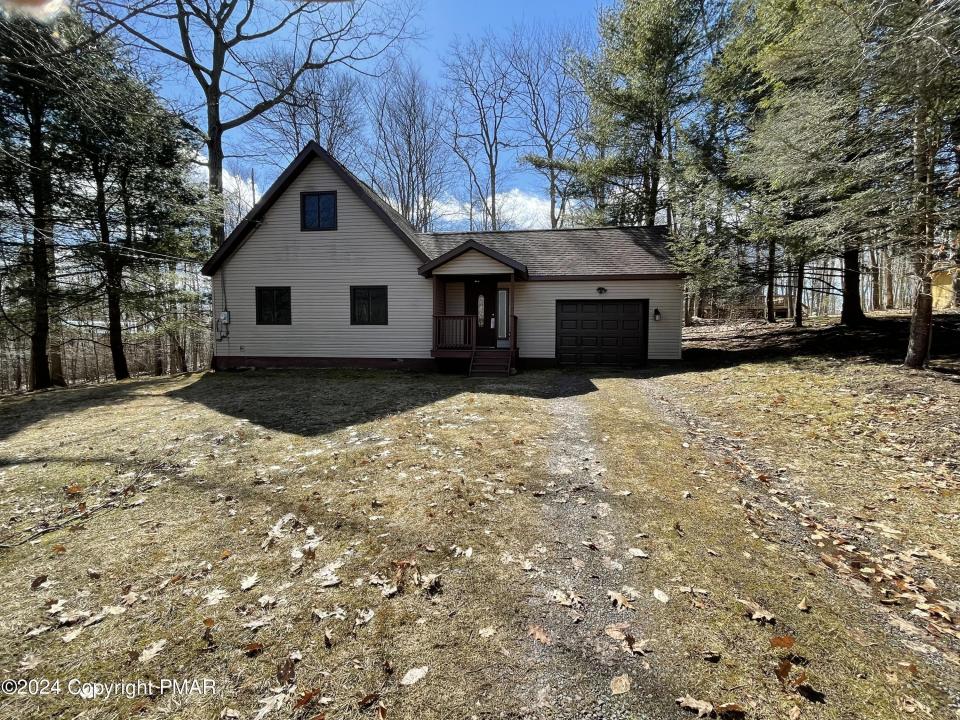 26 Fir Lane, Gouldsboro, Pennsylvania 18424, USA