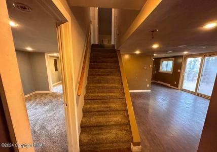 26 Fir Lane, Gouldsboro, Pennsylvania 18424, USA