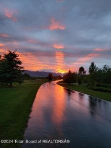 69 WARM CREEK Lane, Victor, Idaho 83455, USA