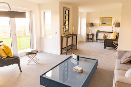 36, New Home, Regno Unito