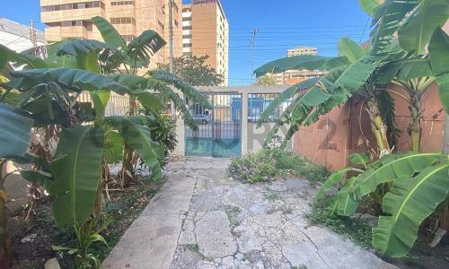 Av. 5 de Julio 25, Puerto La Cruz, Anzoategui 6023, Venezuela