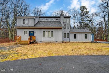 2124 Oak Tree Ln Lane, Bushkill, Pennsylvania 18324, Estados Unidos