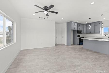 14115 Quinnault Road 2, Apple Valley, California 92307