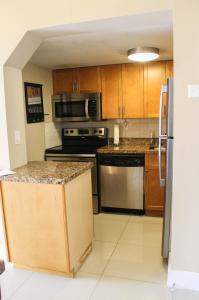 1830 Embassy Drive 123, West Palm Beach, Floride 33401, États-Unis