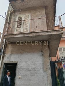 Via Montecenere, Paternò, Sicilia 95047, Italia