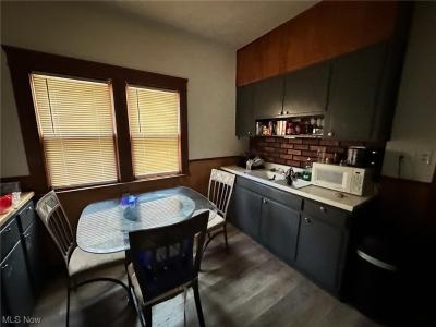 4091 E 56th Street, Cleveland, Ohio 44105, USA