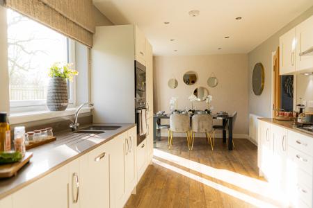 36, New Home, 英国