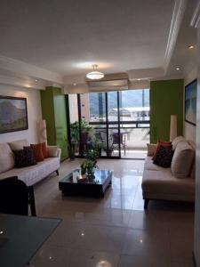 Vega Arriba Urbanizacion Frutas Condominiums, Guatire, Miranda 00001, Venzuela