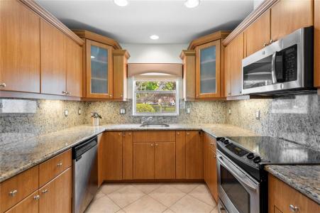 3753 Oaks Clubhouse Drive P-4, Pompano Beach, Florida 33069, Estados Unidos