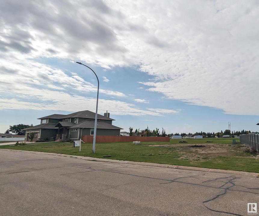5822 44A STREET, Vegreville, Alberta T9C 1E2, Kanada