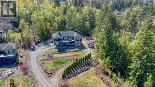 2127 PLEASANT DALE ROAD WEST, Blind Bay, British Columbia V0E 2W1, Canada