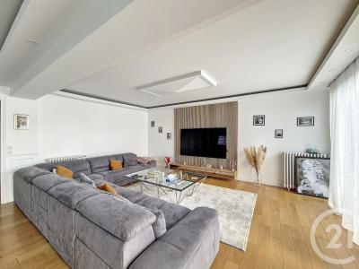 Drancy, Île-de-France 93700, France