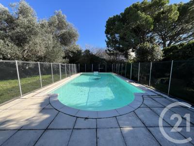 Arles, Provence-Alpes-Côte D'Azur 13200, France