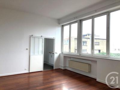 Suresnes, Île-de-France 92150, Pháp