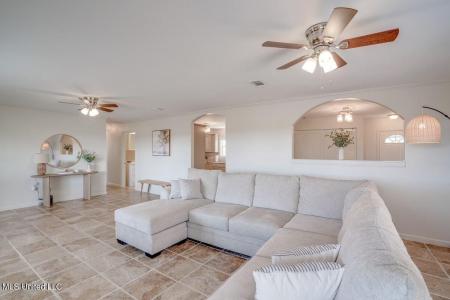 126 Bookter Street, Bay Saint Louis, Mississippi 39520, USA