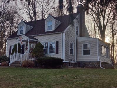 45 Craig Avenue, Southington, Connecticut 06489