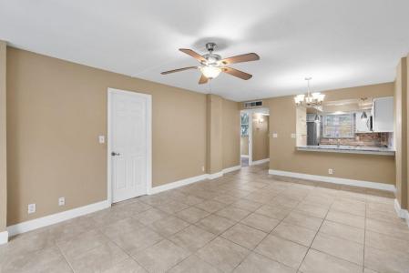 105 Royal Park Drive 1h, Oakland Park, Florida 33309