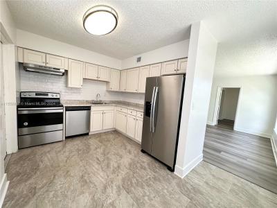 832 NE 10th Ave Front, Pompano Beach, Floride 33060, États-Unis