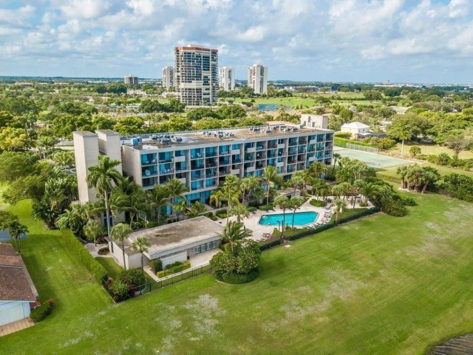 1830 Embassy Drive 401, West Palm Beach, Floride 33401, États-Unis
