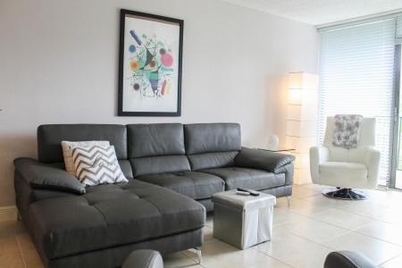 1830 Embassy Drive 401, West Palm Beach, Floride 33401, États-Unis