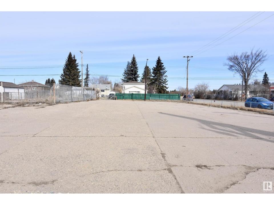 5306 50 AV, St. Paul Town, Alberta T0A 3A1, Canada