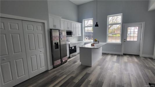 826 Main Street 2, Poughkeepsie, New York 12603, Stati Uniti