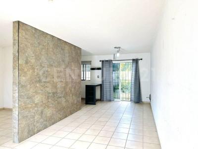 CIRCUITO POSADA SANTA FE 528-A,, Irapuato, Guanajuato 36633, Meksika