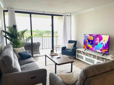 1830 Embassy Drive 608, West Palm Beach, Floride 33401, États-Unis