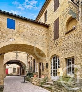 Remoulins, Languedoc-Roussillon 30210, France