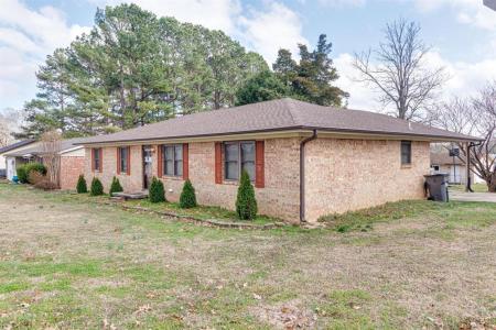 5706 Cedar Street, Paragould, Arkansas 72450, USA