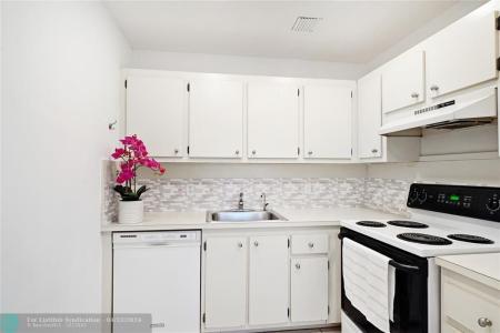 400 SW 134th Way 405F, Pembroke Pines, Florida 33027, Estados Unidos