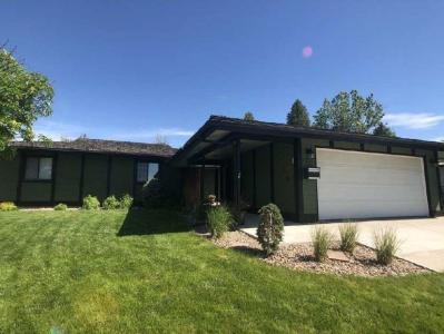 1225 Park Garden Road, Great Falls, Montana 59404, USA