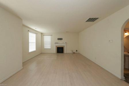 602 NORMANDY Street, Portsmouth, Wirginia 23701, USA