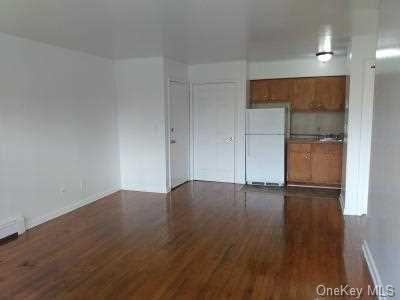 3726 Albany Post Road E4, Hyde Park, New York 12538, États-Unis