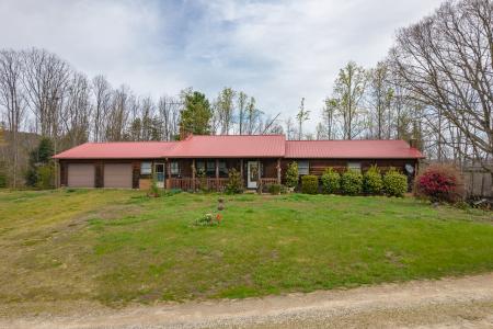 225 Frye Heights Lane, Taylorsville, NC 28681, USA