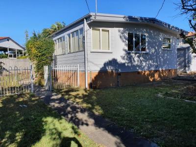 4 Hanlon Street, Scarborough, QLD 4020, Australia