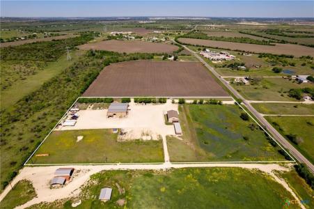 6878 Fm 1044, Marion, Texas 78124