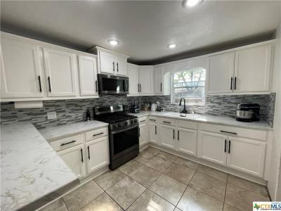 918 N Guadalupe Street, Seguin, Texas 78155