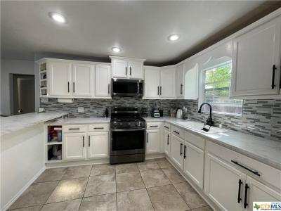 918 N Guadalupe Street, Seguin, Texas 78155