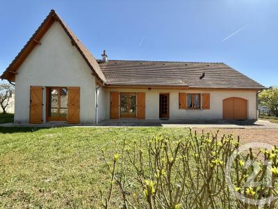 Moulins, Alvernia 03000, Francia