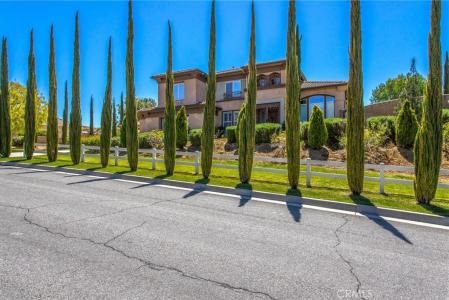 2136 Horse Trail Drive, Redlands, Califórnia 92373, Estados Unidos