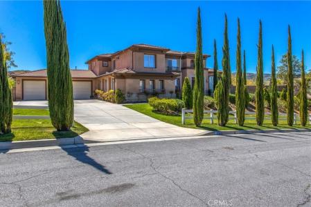2136 Horse Trail Drive, Redlands, Califórnia 92373, Estados Unidos