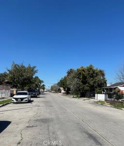 422 E. 81st Street, Los Angeles, California 90003