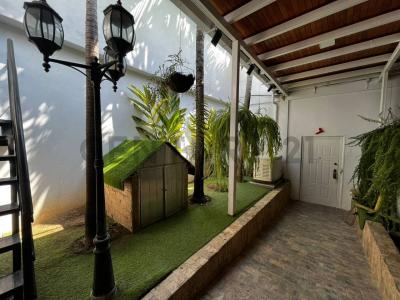 Calle Bolívar - Las Fuentes Quinta Nika, Caracas, Distrito Capital 1020, ベネズエラ