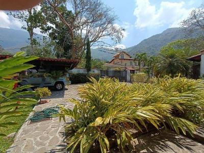 Urbanización Lomas de Palmarito, Calle C Nro.33 Casa Grande Nro. 33, Maracay, Aragua 2101, Venezuela